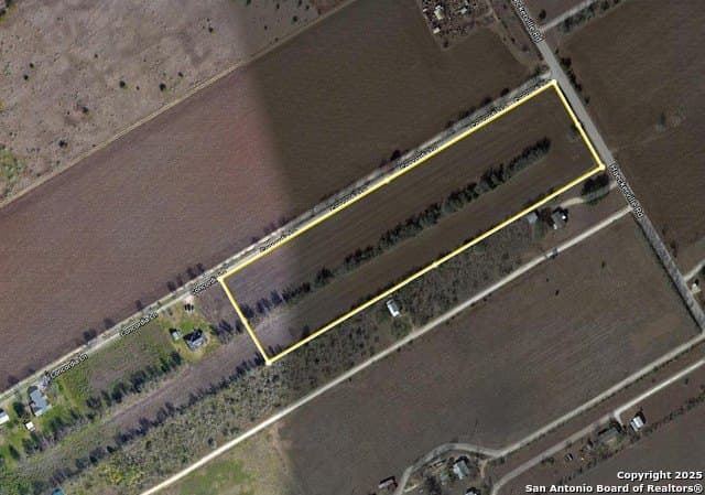 30.83 acres in Guadalupe County - photo 4