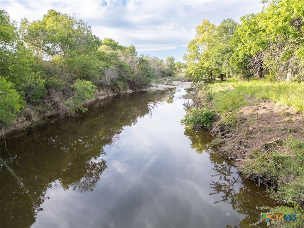 106.57 acres in Lampasas County - photo 2