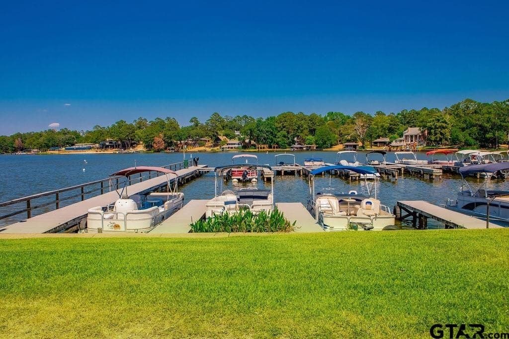 0.41 acres in Smith County - photo 32