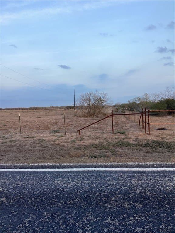 10 acres in Jim Wells County - photo 9