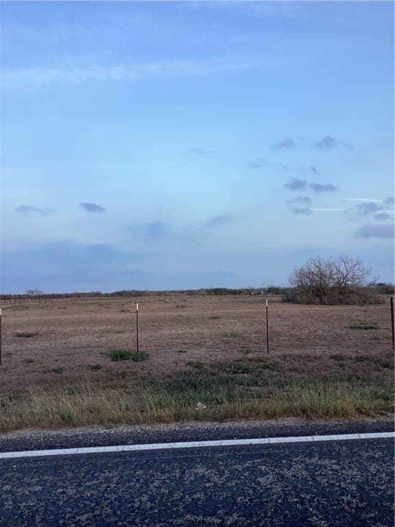 10 acres in Jim Wells County - photo 10