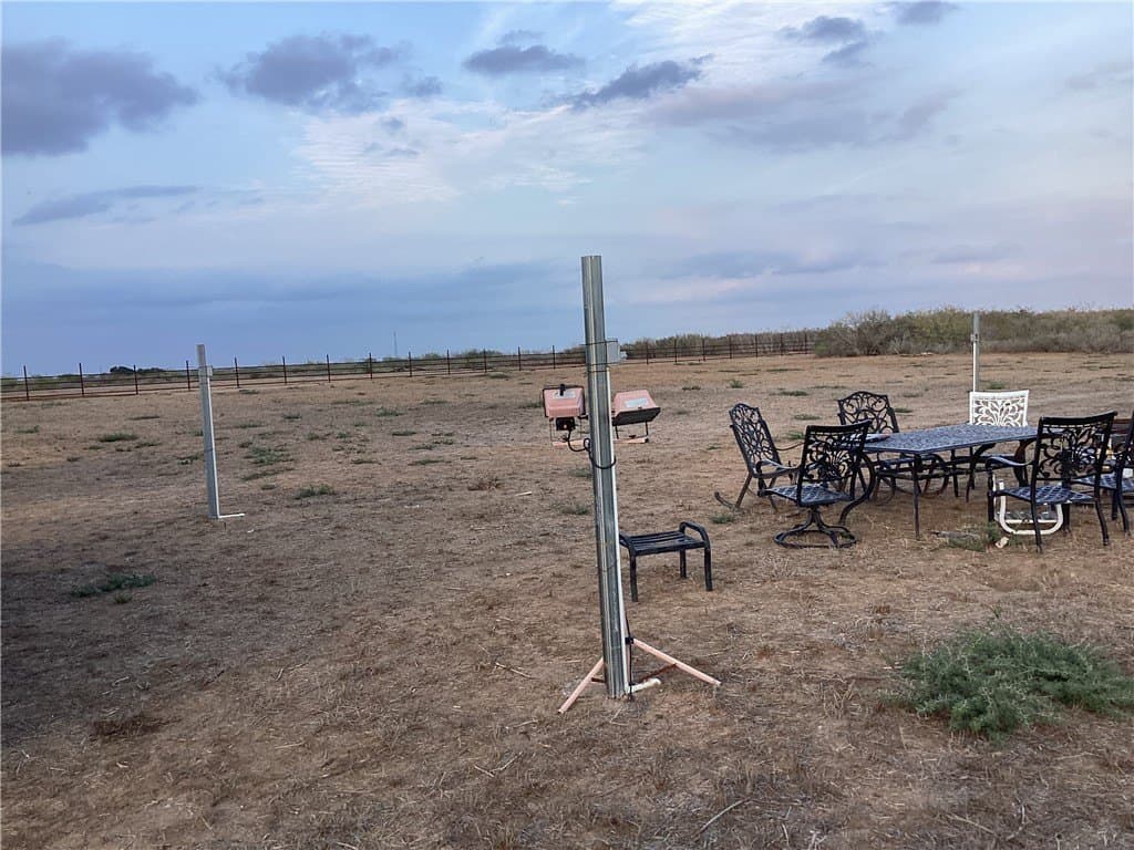 10 acres in Jim Wells County - photo 5