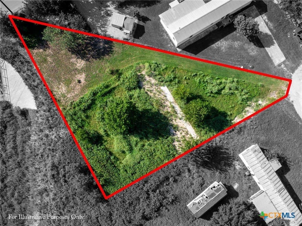 0.42 acres in Guadalupe County - photo 5
