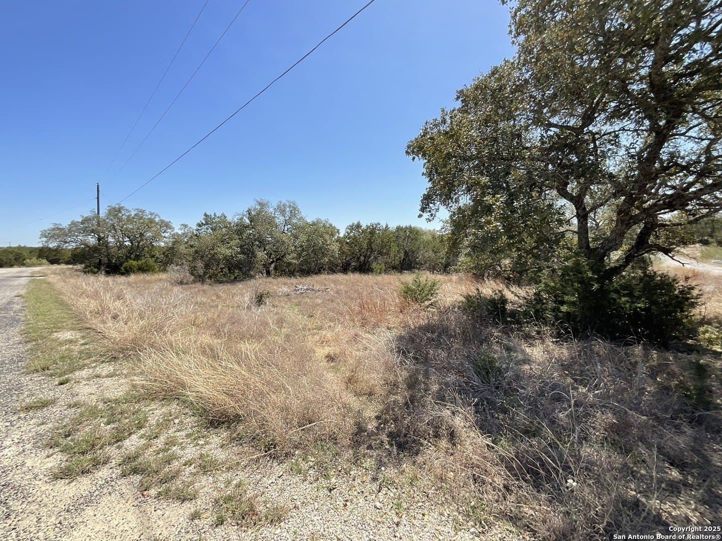 1.33 acres in Comal County - photo 4
