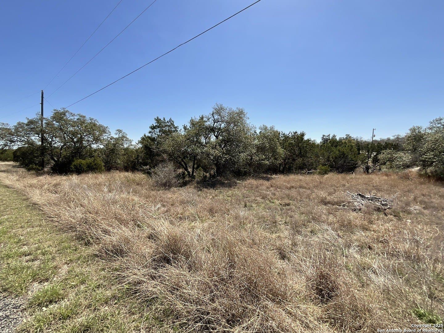 1.33 acres in Comal County - photo 5