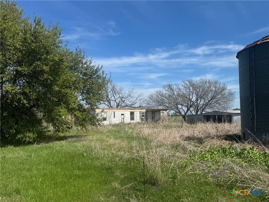 0.44 acres in Milam County - photo 2