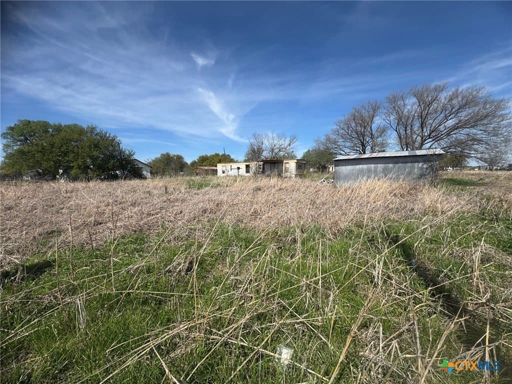 0.44 acres in Milam County - photo 6