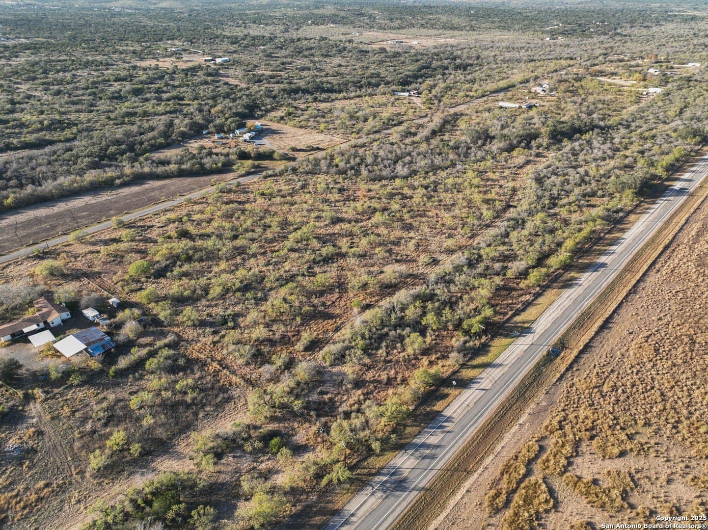 17.62 acres in Uvalde County - photo 5