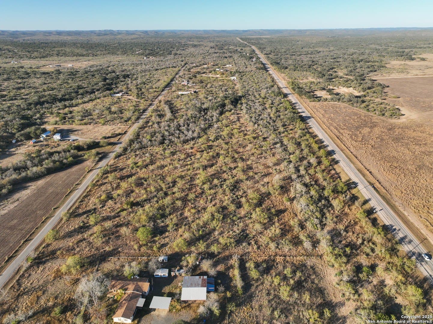 17.62 acres in Uvalde County - photo 2