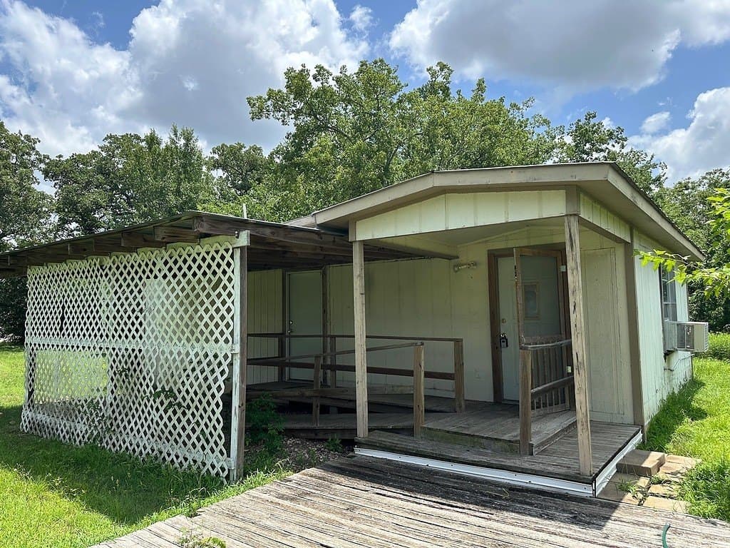 0.2 acres in Lee County - photo 4