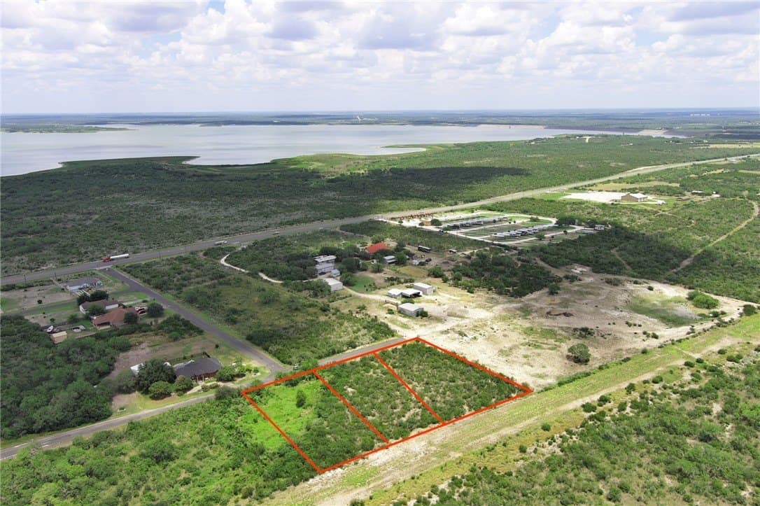 1.5 acres in Live Oak County - photo 6