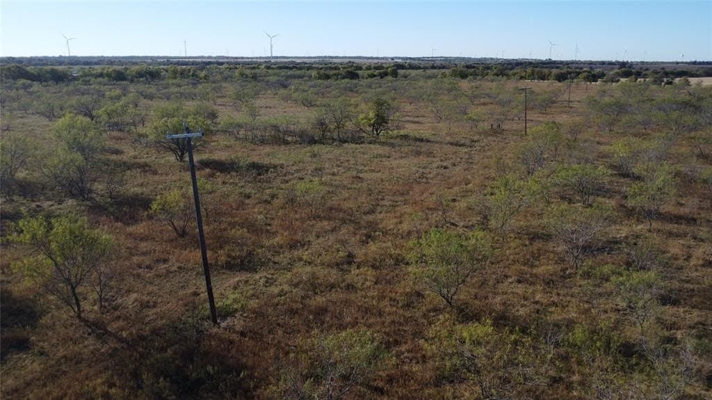 111.96 acres in Hill County - photo 9