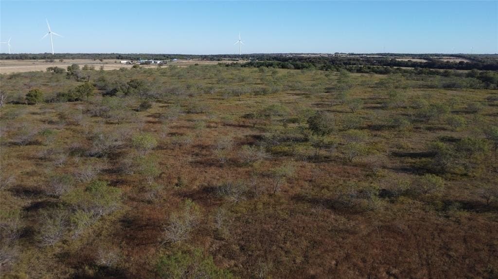 111.96 acres in Hill County - photo 6
