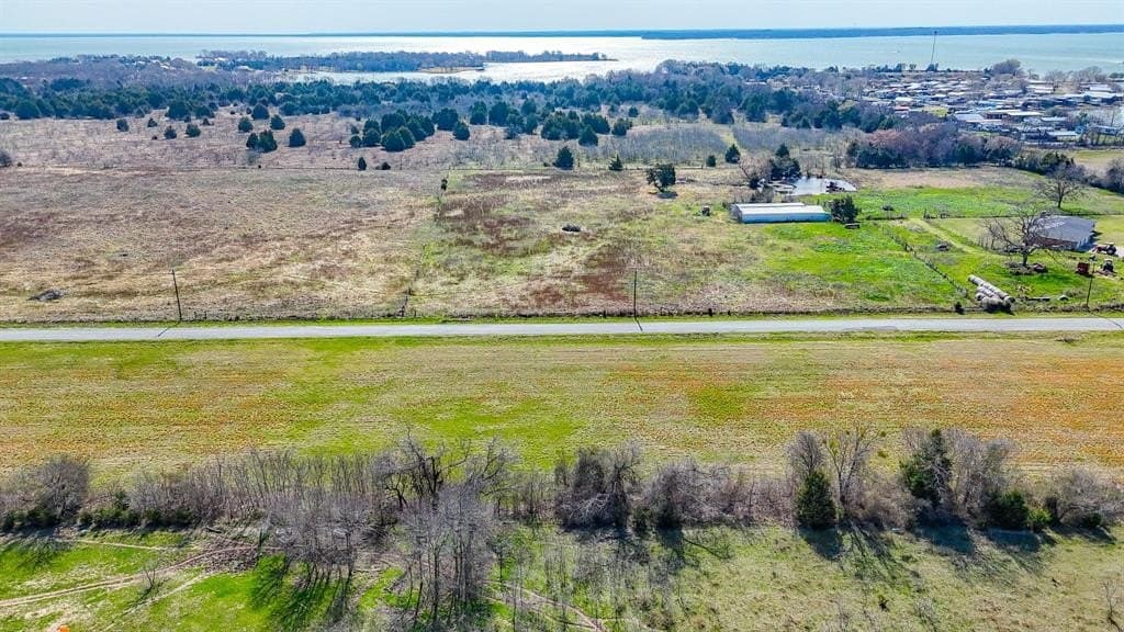 1.11 acres in Navarro County - photo 19