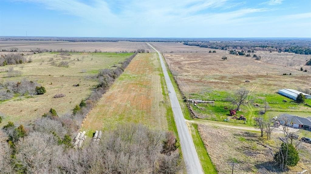 1.11 acres in Navarro County - photo 2
