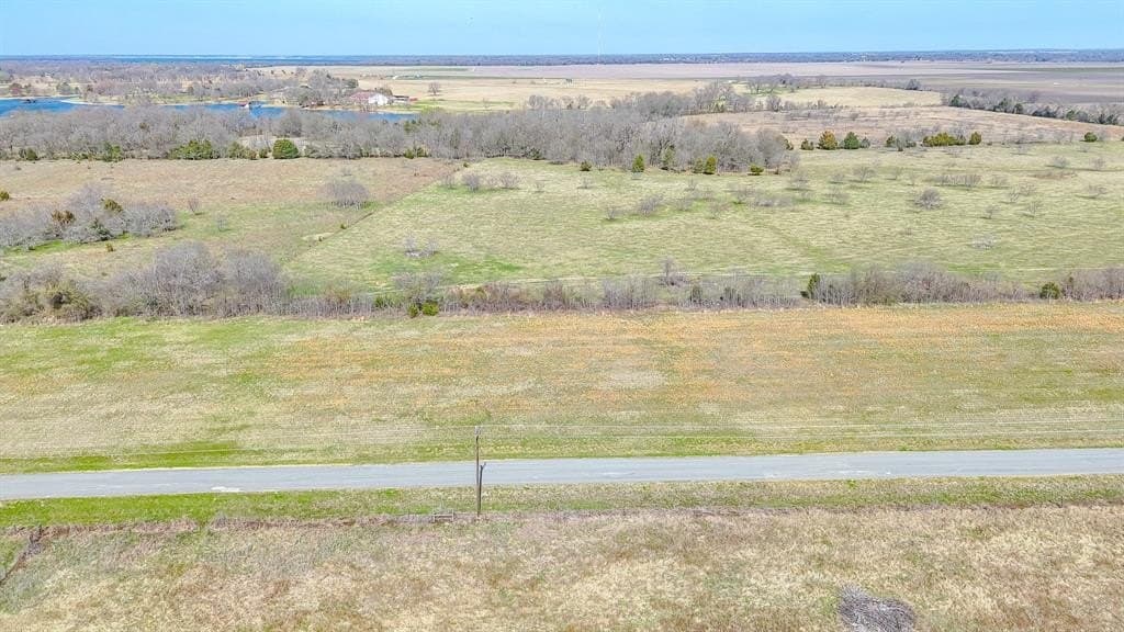 1.11 acres in Navarro County - photo 5