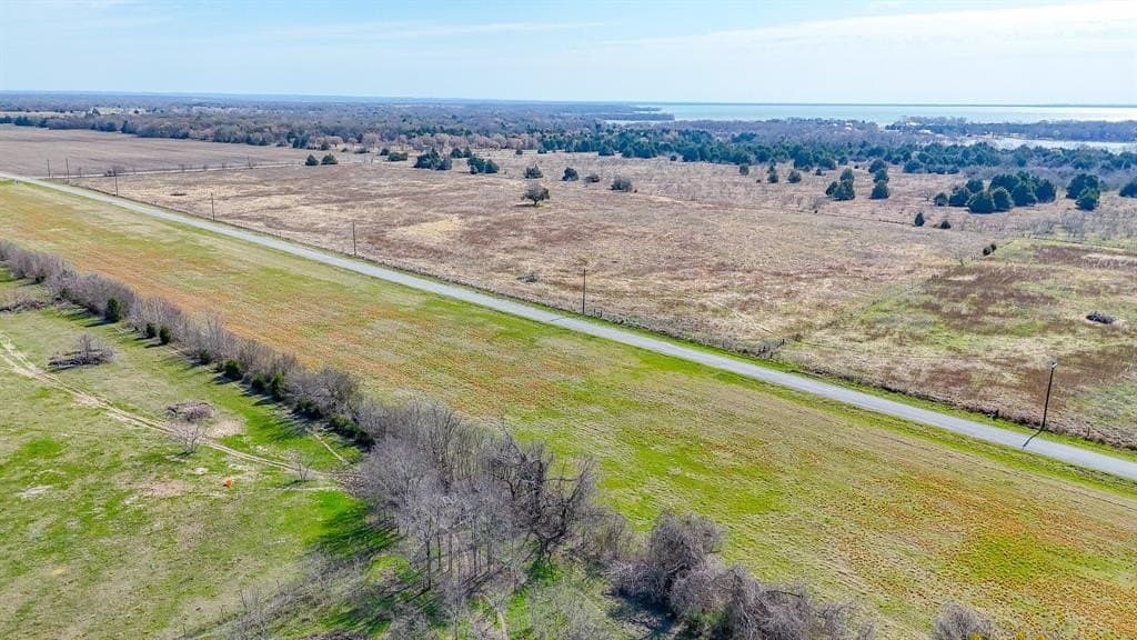 1.11 acres in Navarro County - photo 12
