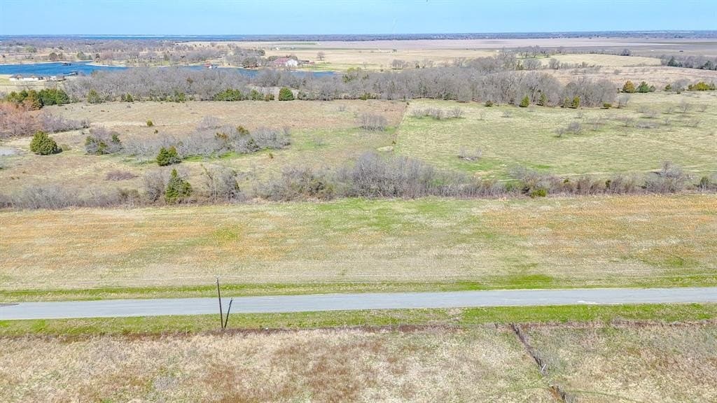 1.11 acres in Navarro County - photo 4