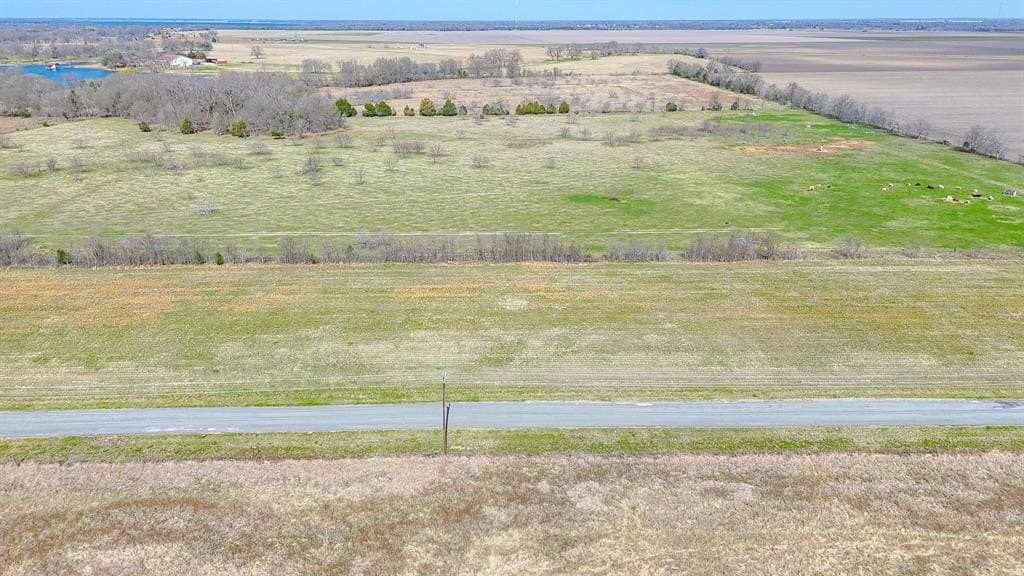 1.11 acres in Navarro County - photo 8