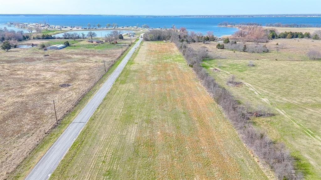 1.11 acres in Navarro County - photo 9