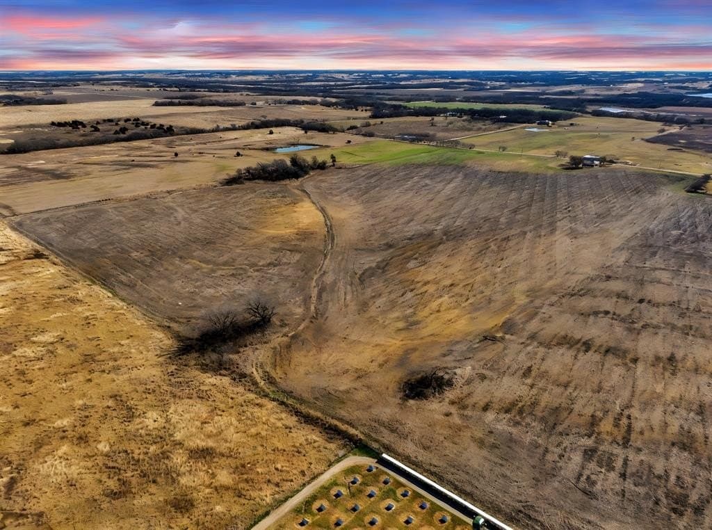 49.34 acres in Ellis County - photo 3