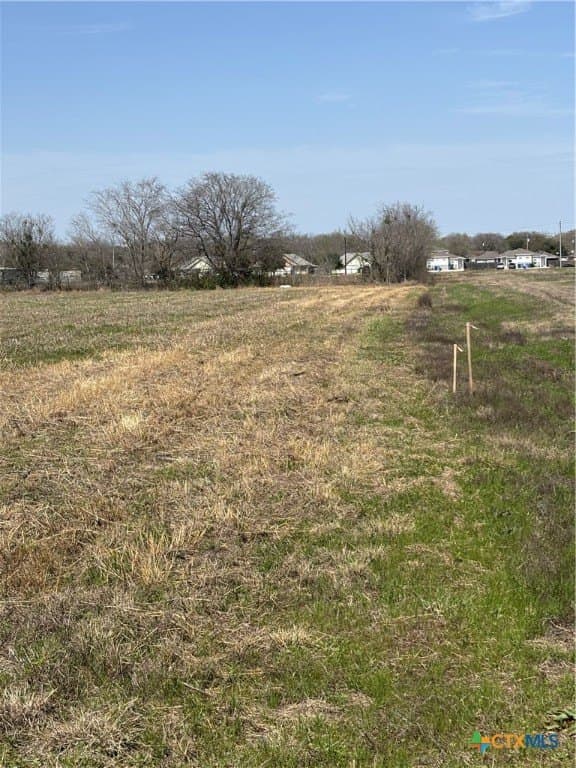 10.99 acres in Guadalupe County - photo 2