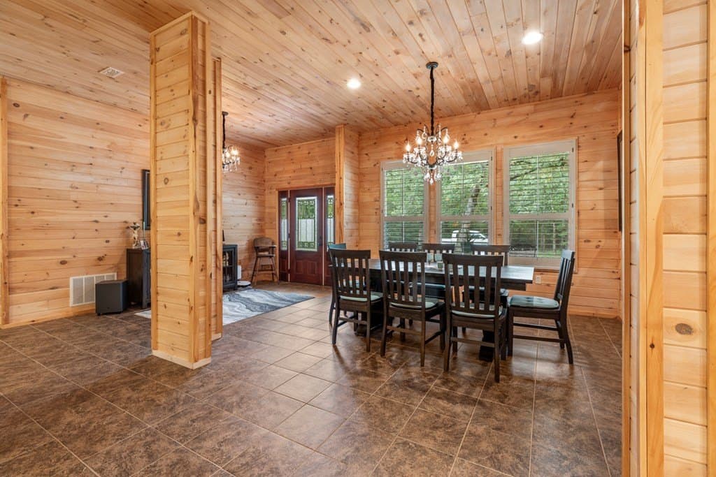 18.95 acres in Henderson County - photo 6