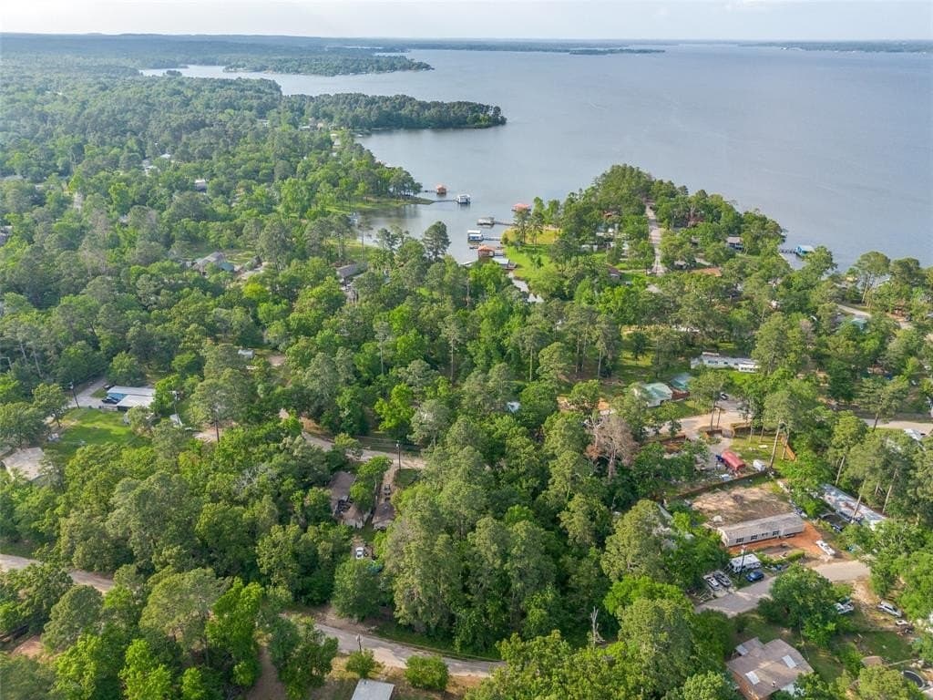 0.17 acres in Henderson County - photo 10