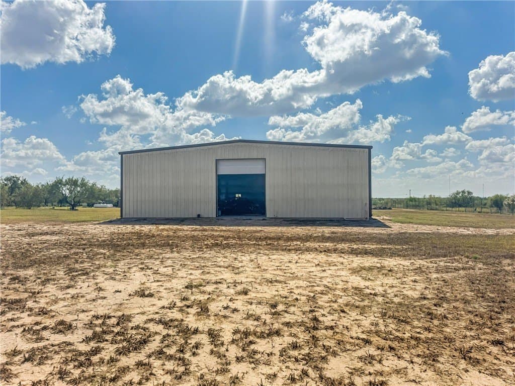 5.14 acres in Jim Wells County - photo 5