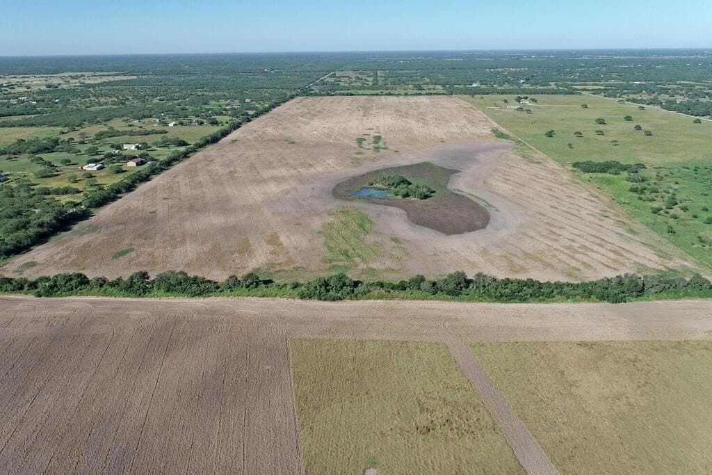 10 acres in Kleberg County - photo 5