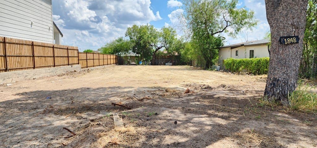 0.17 acres in Maverick County - photo 3