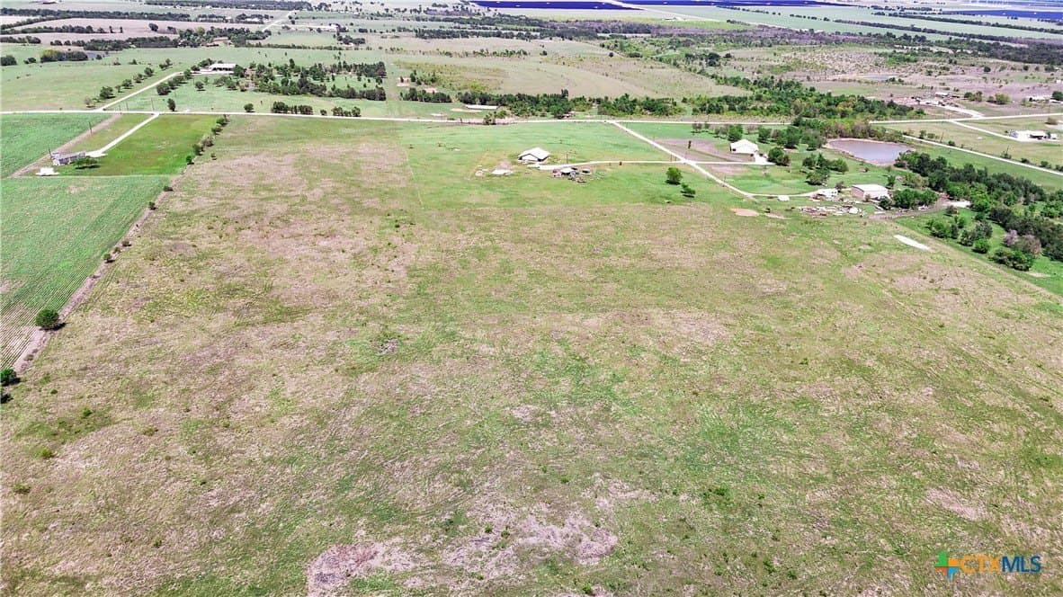 35.28 acres in Milam County - photo 3