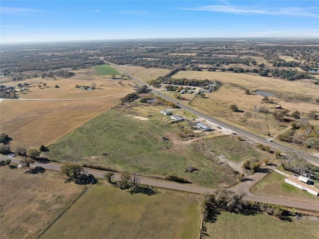 2.01 acres in McLennan County - photo 6