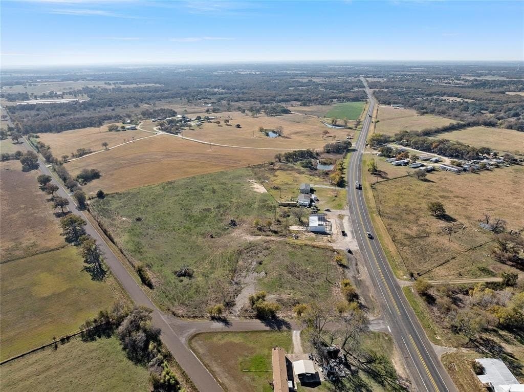 2.01 acres in McLennan County - photo 4