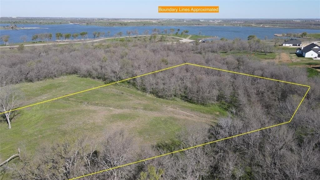 3.04 acres in Navarro County - photo 5