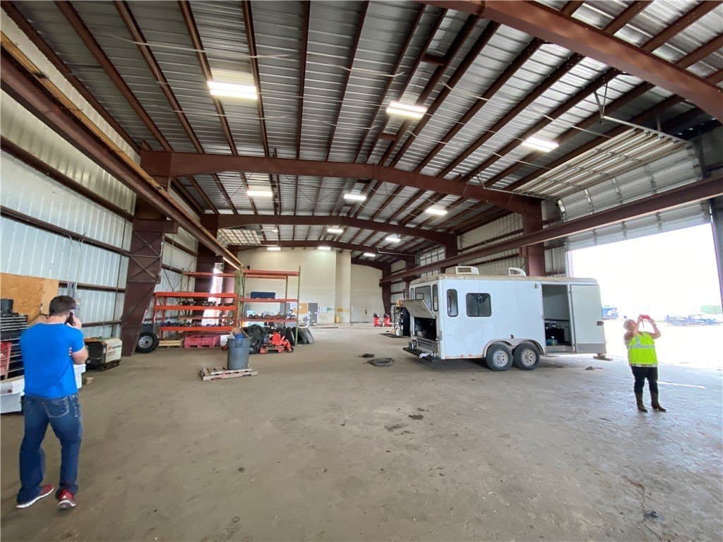 10.16 acres in Victoria County - photo 4