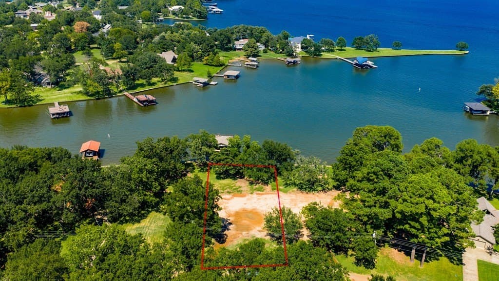 0.2 acres in Henderson County - photo 3