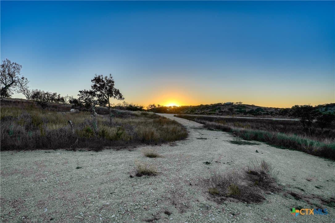 5 acres in Blanco County - photo 10