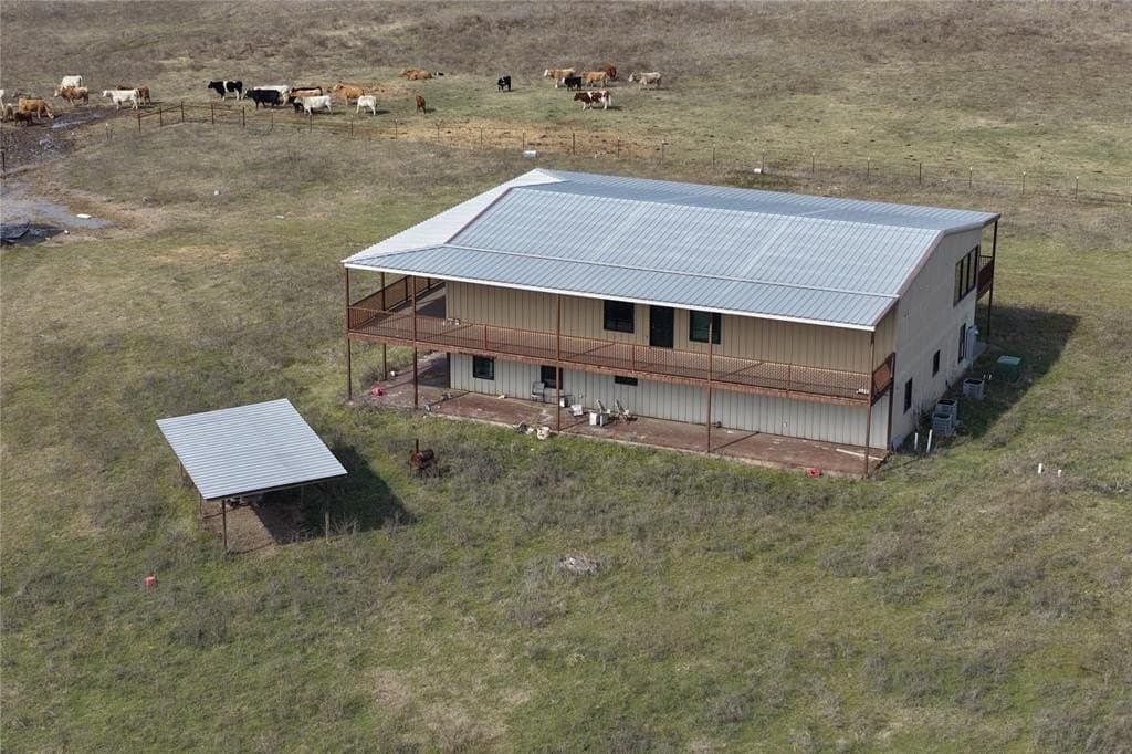 387.59 acres in Navarro County - photo 9
