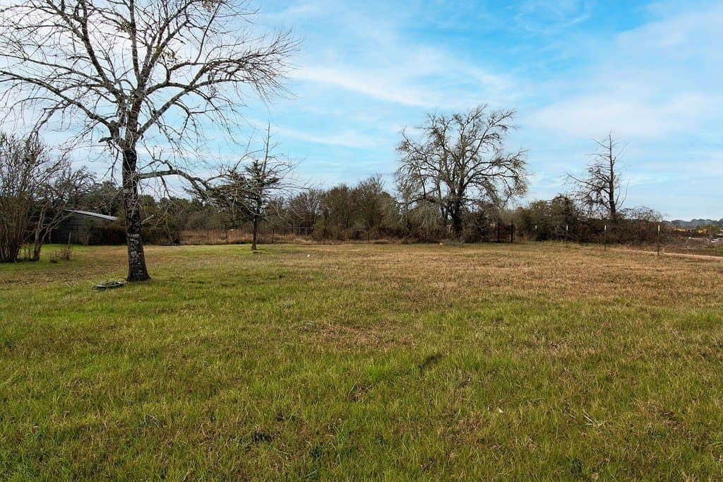 3.16 acres in Fayette County - photo 2