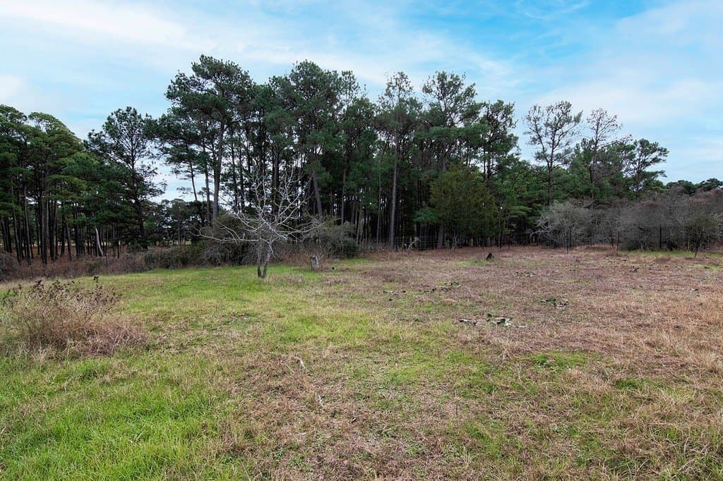 3.16 acres in Fayette County - photo 4