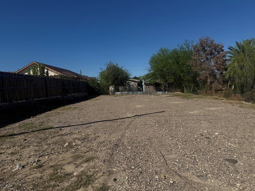 0.12 acres in Maverick County - photo 3
