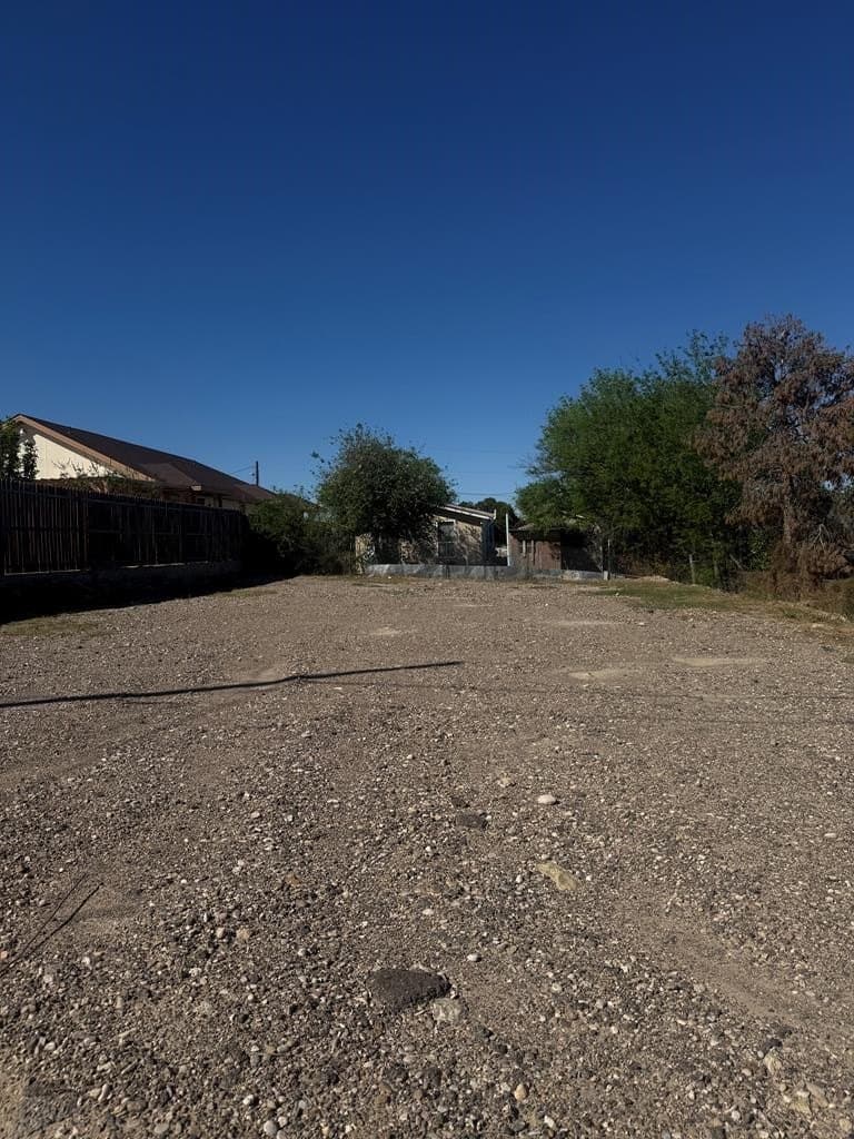 0.12 acres in Maverick County - photo 5