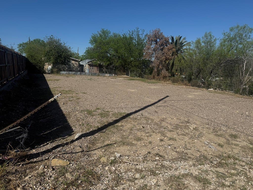 0.12 acres in Maverick County - photo 2