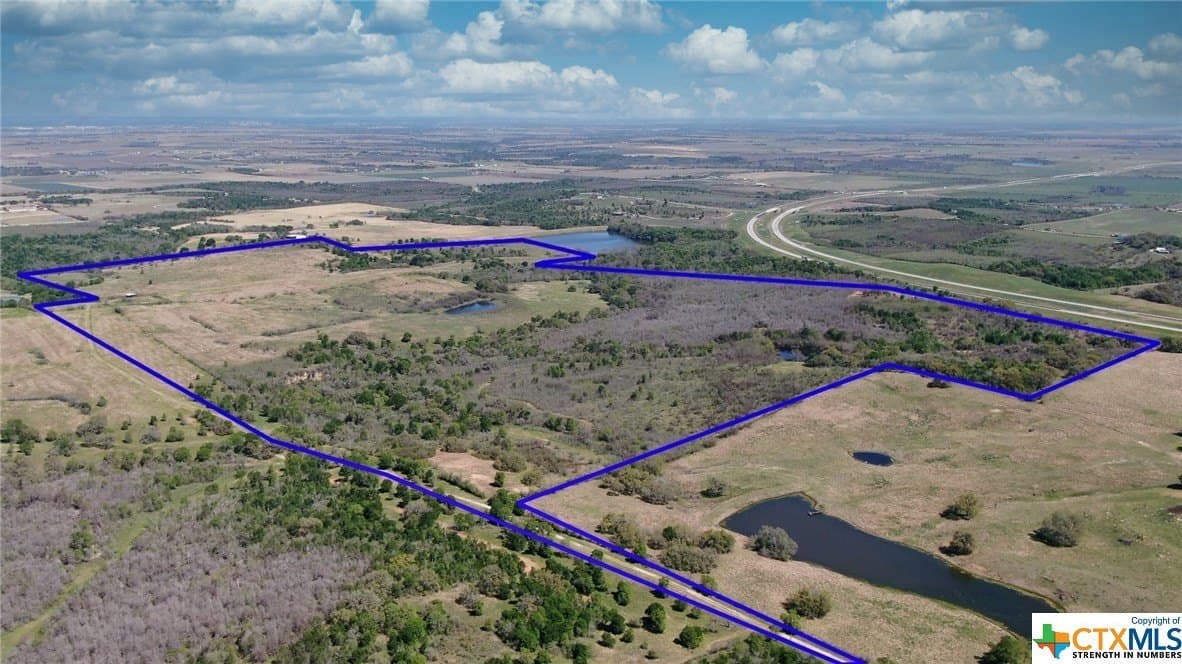 341.85 acres in Guadalupe County - photo 24