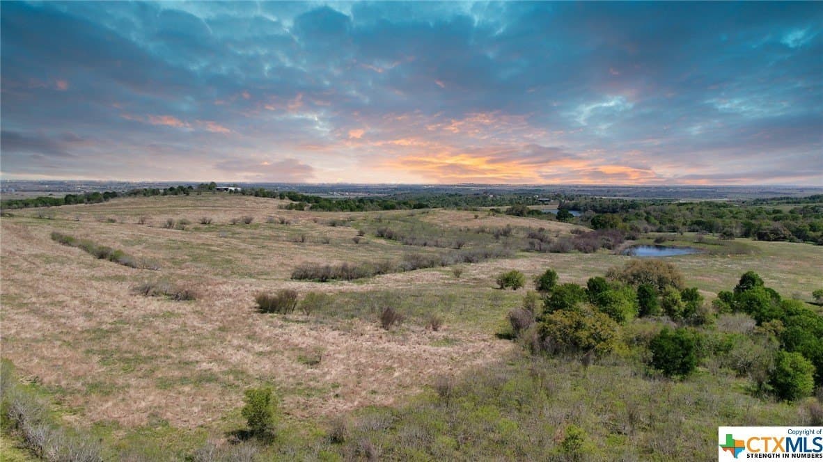 341.85 acres in Guadalupe County - photo 8