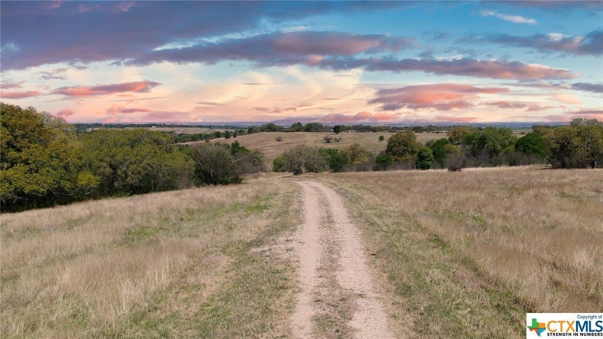 341.85 acres in Guadalupe County - photo 2
