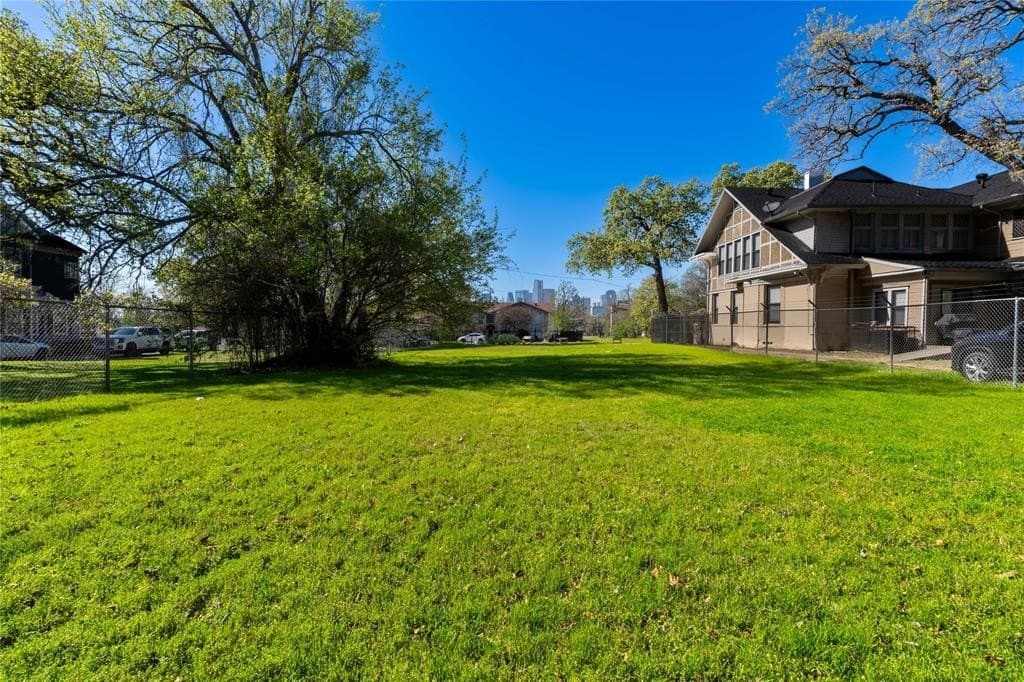 0.25 acres in Dallas County - photo 21