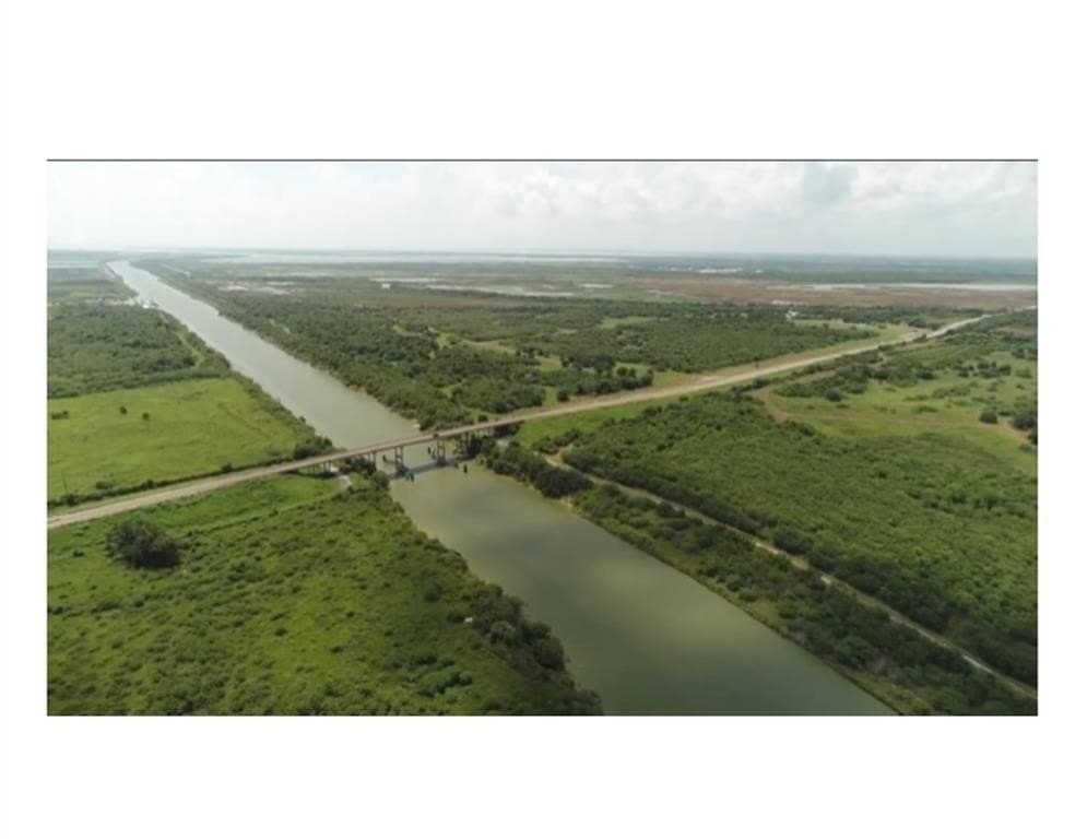 161.43 acres in Calhoun County - photo 3