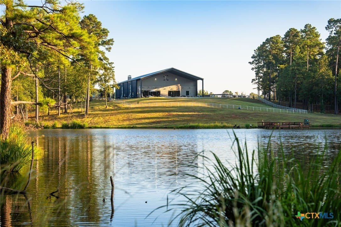 495 acres in Smith County - photo 5